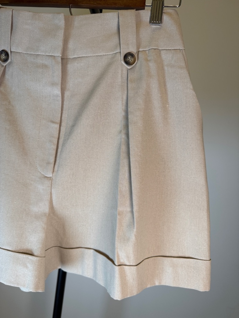 ASOS DESIGN Pleated High Waisted Linen Blend Safari Shorts in Stone/Beige |  6 - Picture 3 of 12